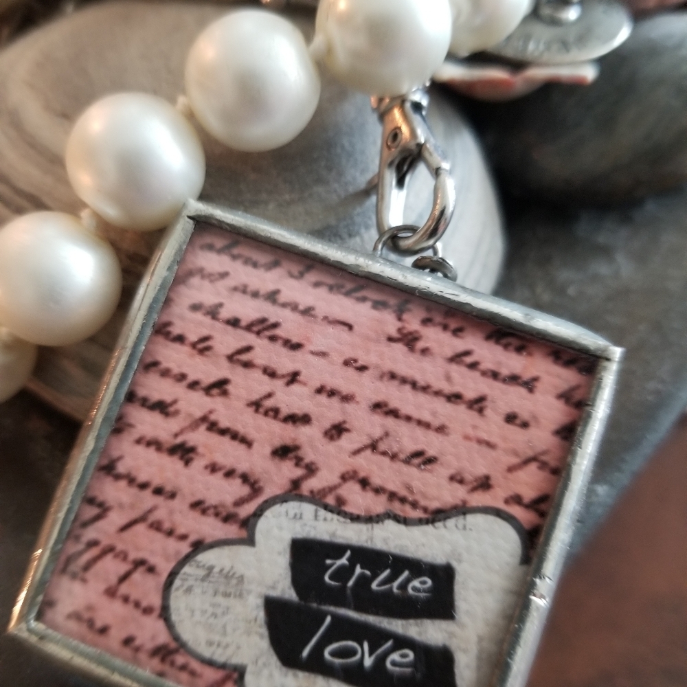 Unique Necklace - Picture 2 of 7